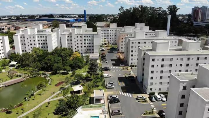 Apto Em Condominio Clube Frente Pro Bosque E Lago No Terminal Do Pinherinho Proximo Ao Centro - Garagem Para 2 Veiculos Curitiba Exterior foto